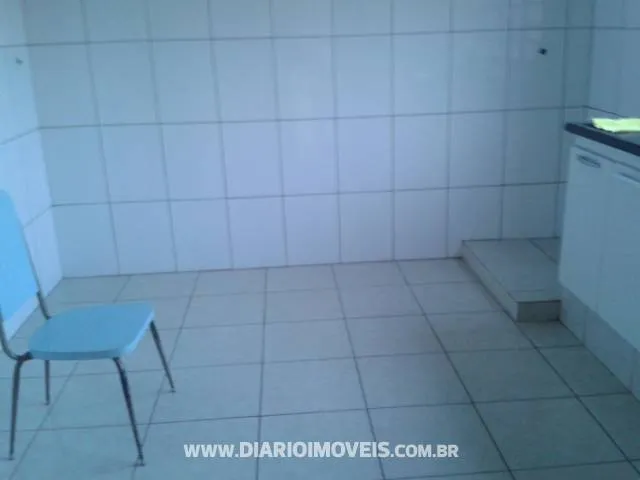 Casa à venda — foto 2 de 4