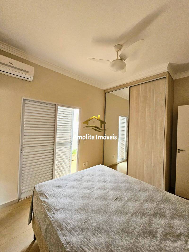 Casa de Condomínio com 3 quartos à venda, 234m² — foto 14 de 36