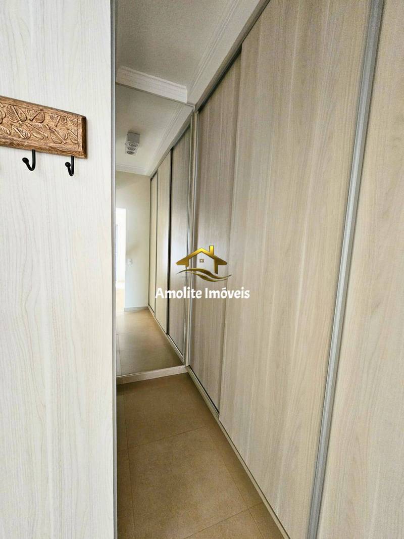 Casa de Condomínio com 3 quartos à venda, 234m² — foto 8 de 36