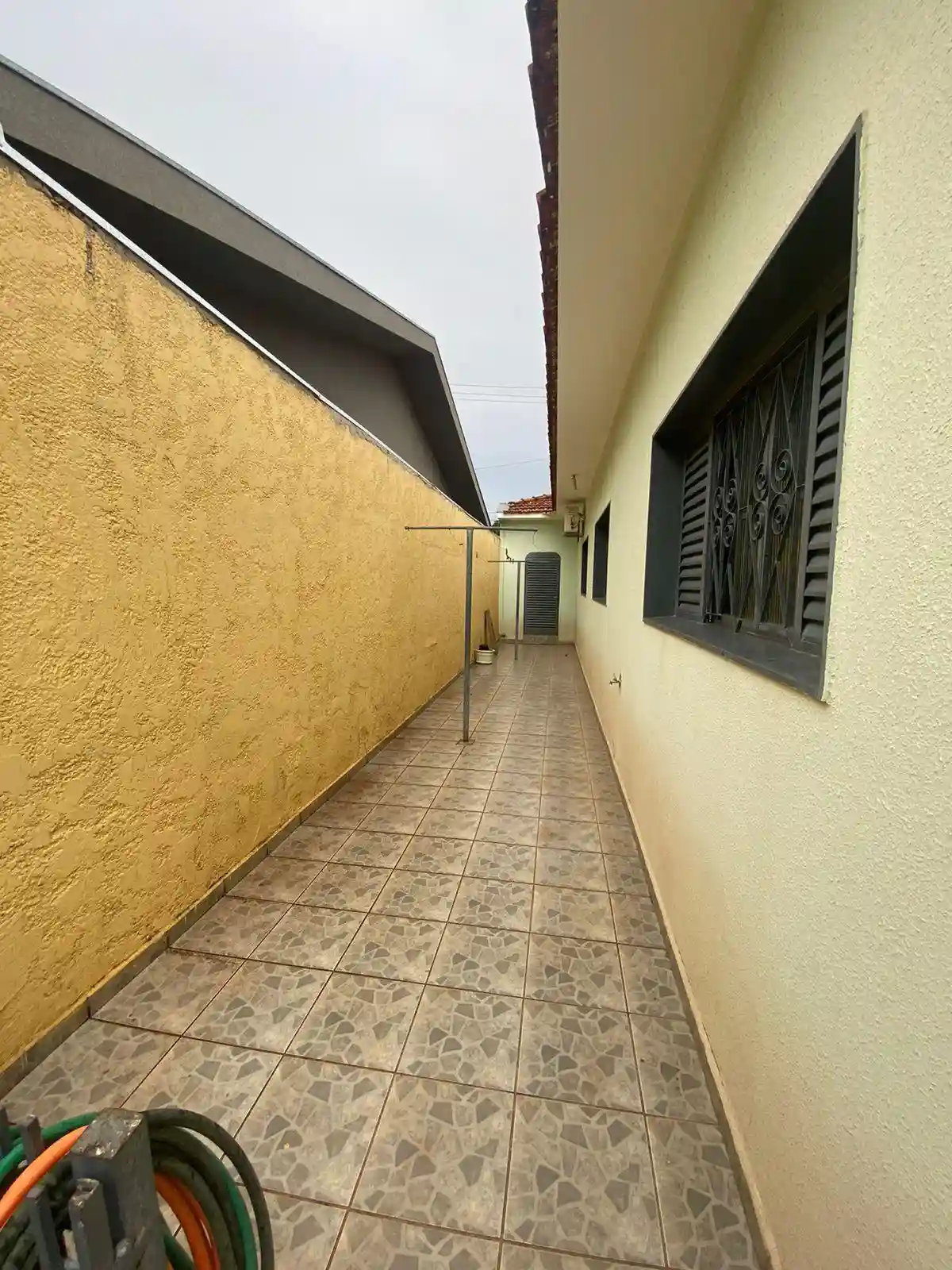 Casa com 3 quartos à venda, 180m² — foto 23 de 24