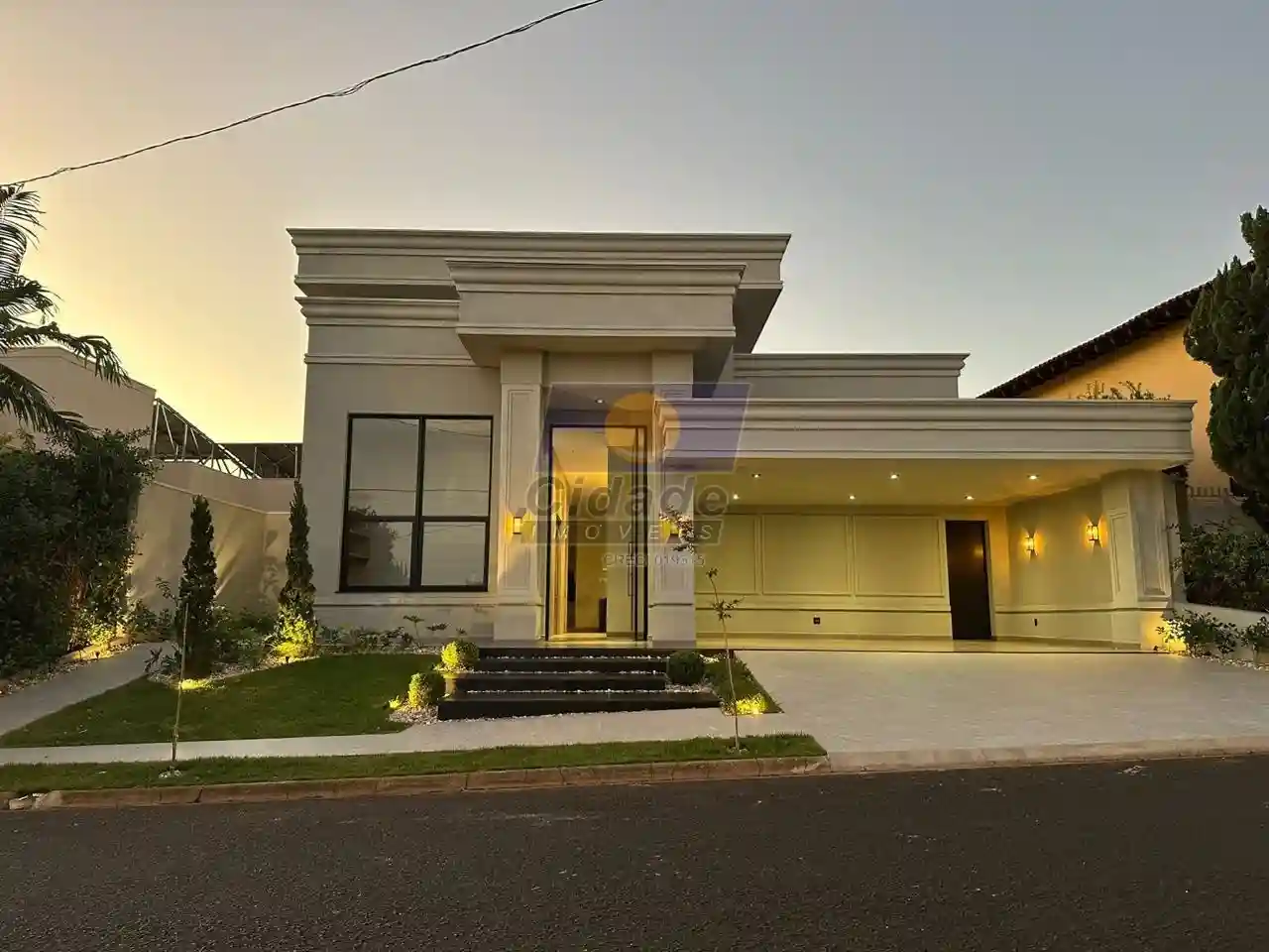 Casa de Condomínio com 3 quartos à venda, 272m² — foto 2 de 29