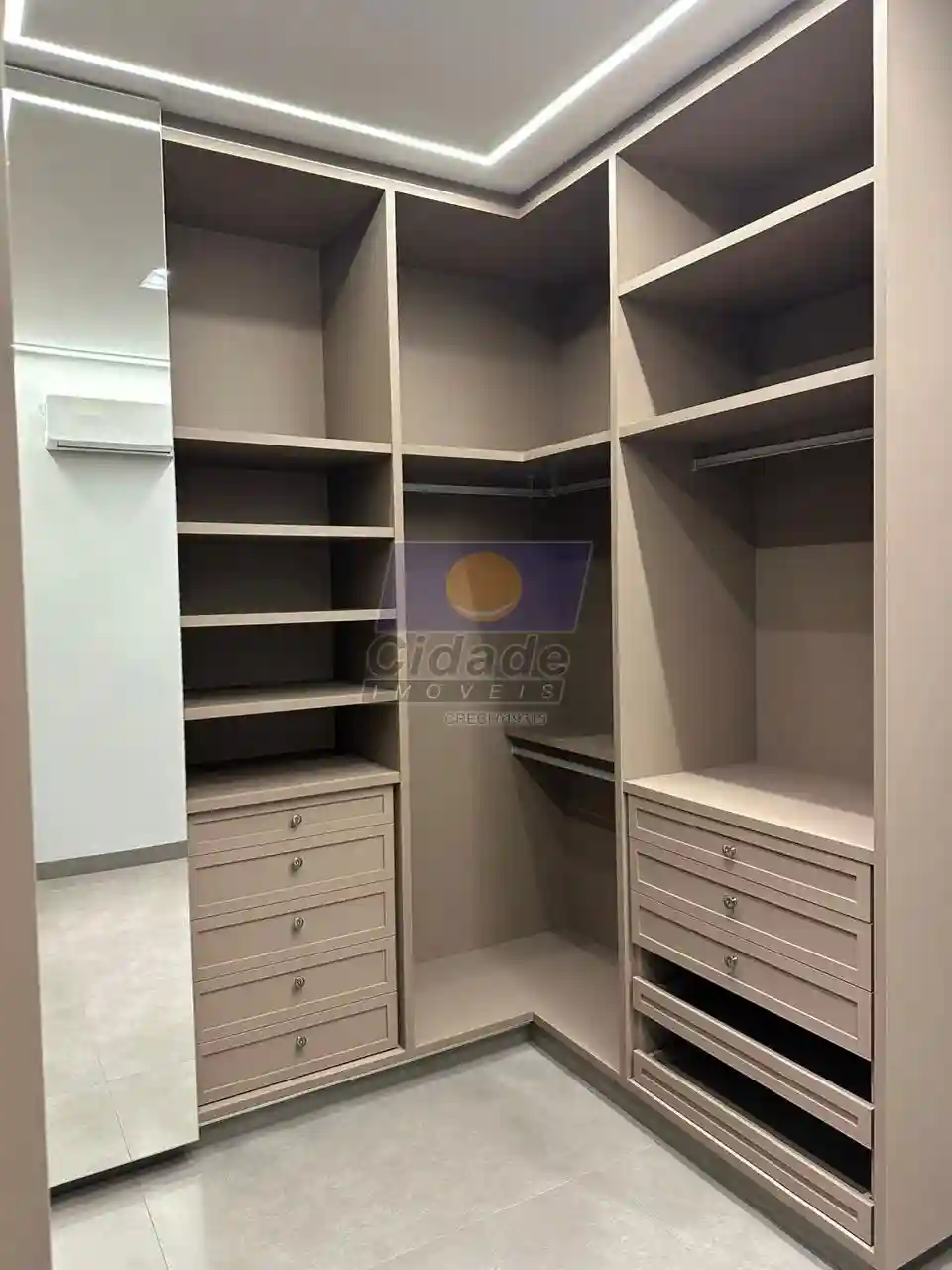 Casa de Condomínio com 3 quartos à venda, 272m² — foto 10 de 29
