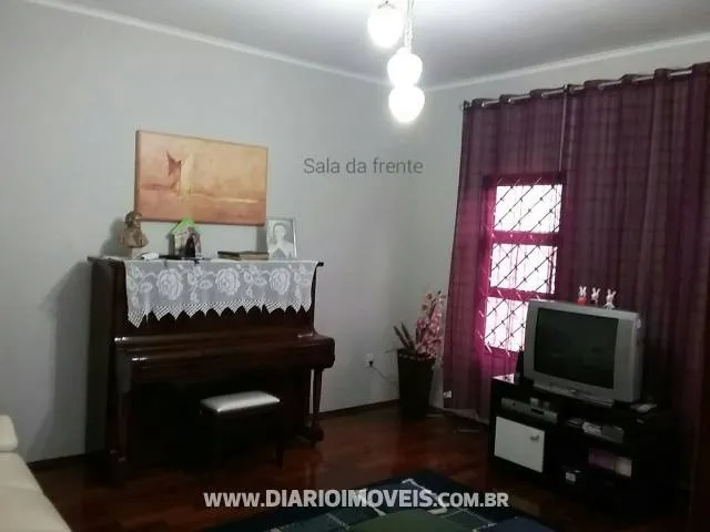 Casa à venda — foto 2 de 3