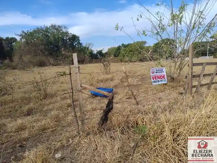 Fazenda / Sítio / Chácara  à venda, 8212m² — foto 1 de 9