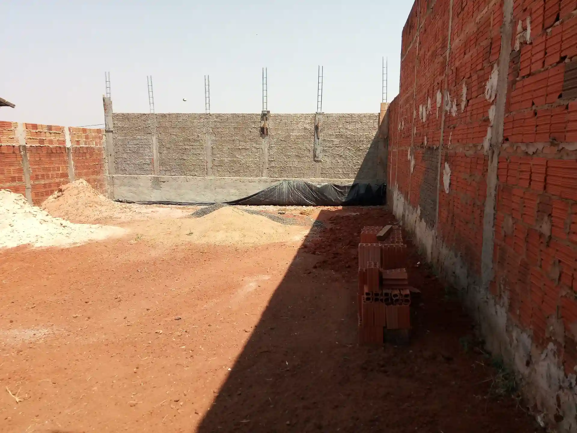 Terreno / Lote / Condomínio  à venda, 200m² — foto 5 de 5