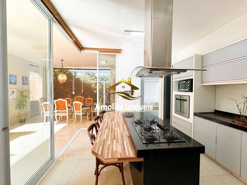 Casa de Condomínio com 3 quartos à venda, 260m² — foto 19 de 50