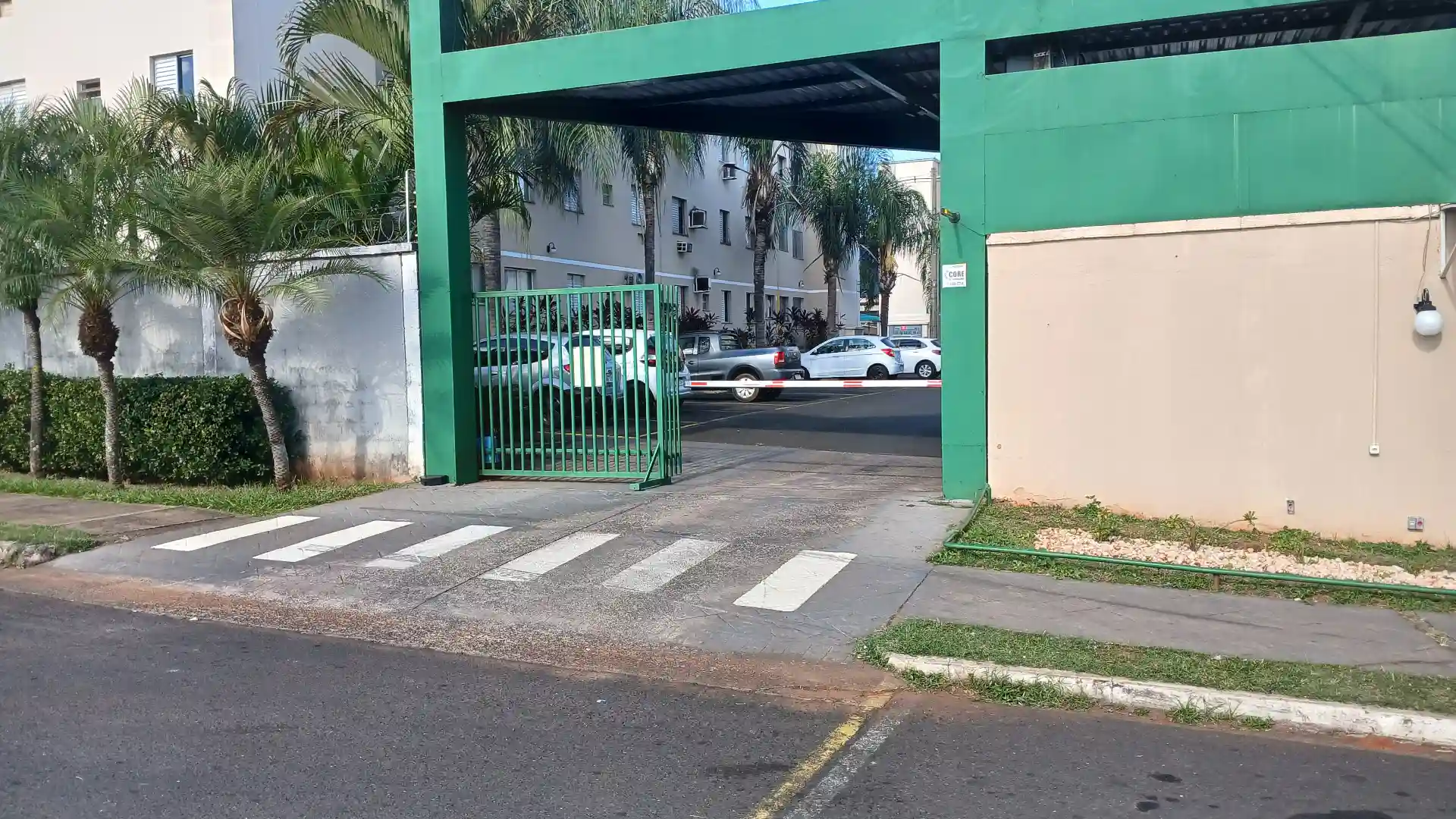 Apartamento com 2 quartos à venda, 60m² — foto 1 de 35