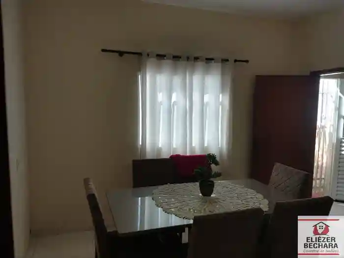 Casa à venda — foto 4 de 25