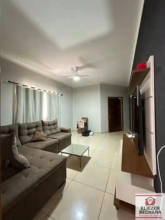 Casa com 3 quartos à venda, 184m² — foto 1 de 22