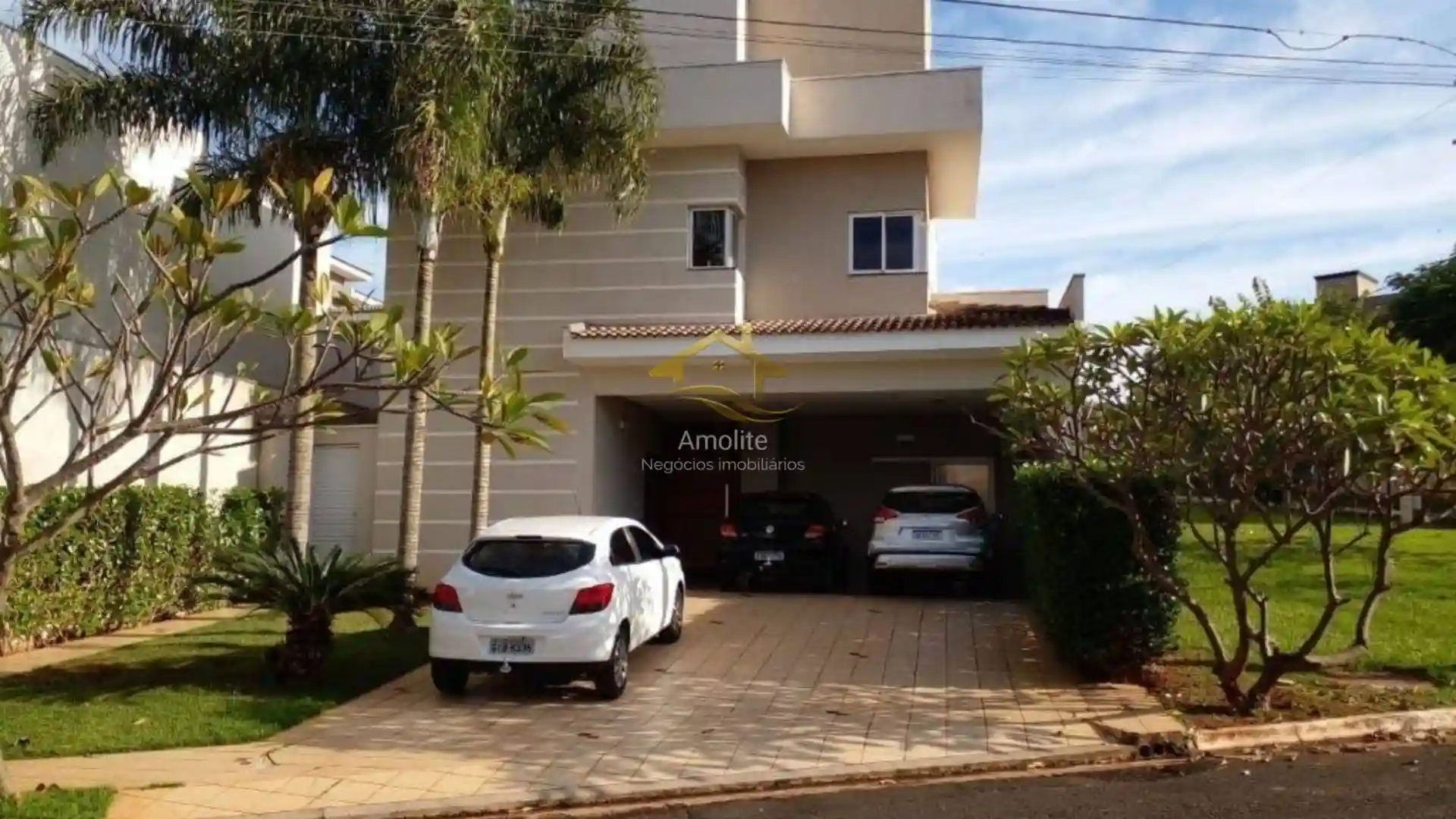 Casa de Condomínio com 4 quartos à venda, 261m² — foto 2 de 20