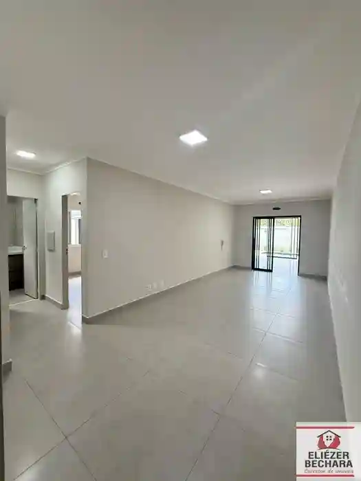 Casa de Condomínio com 3 quartos à venda, 172m² — foto 2 de 24