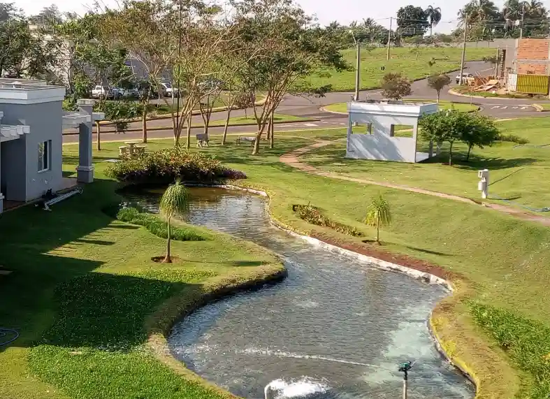 Terreno / Lote / Condomínio  à venda, 227m² — foto 5 de 5