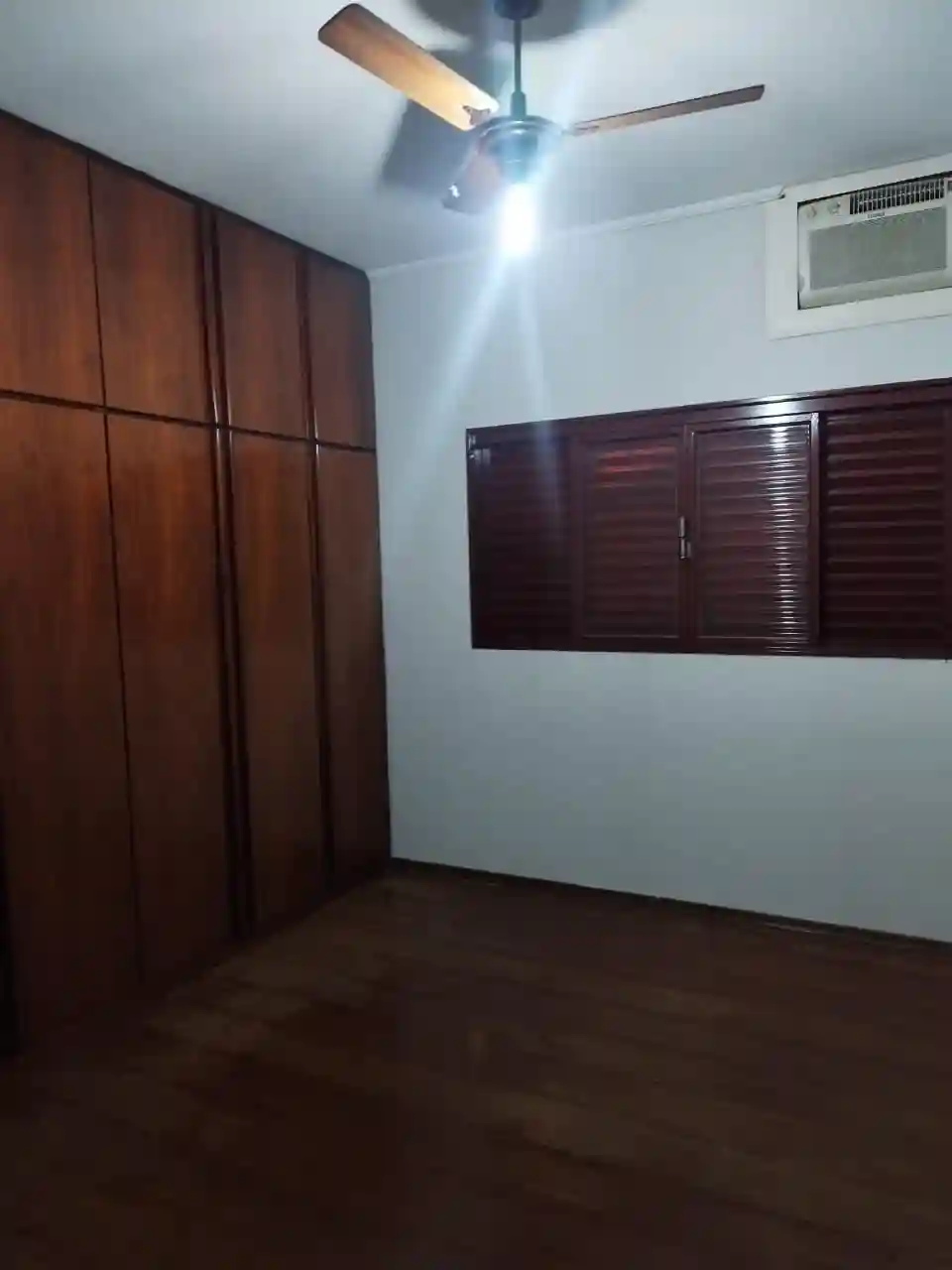 Casa com 3 quartos à venda, 350m² — foto 25 de 33