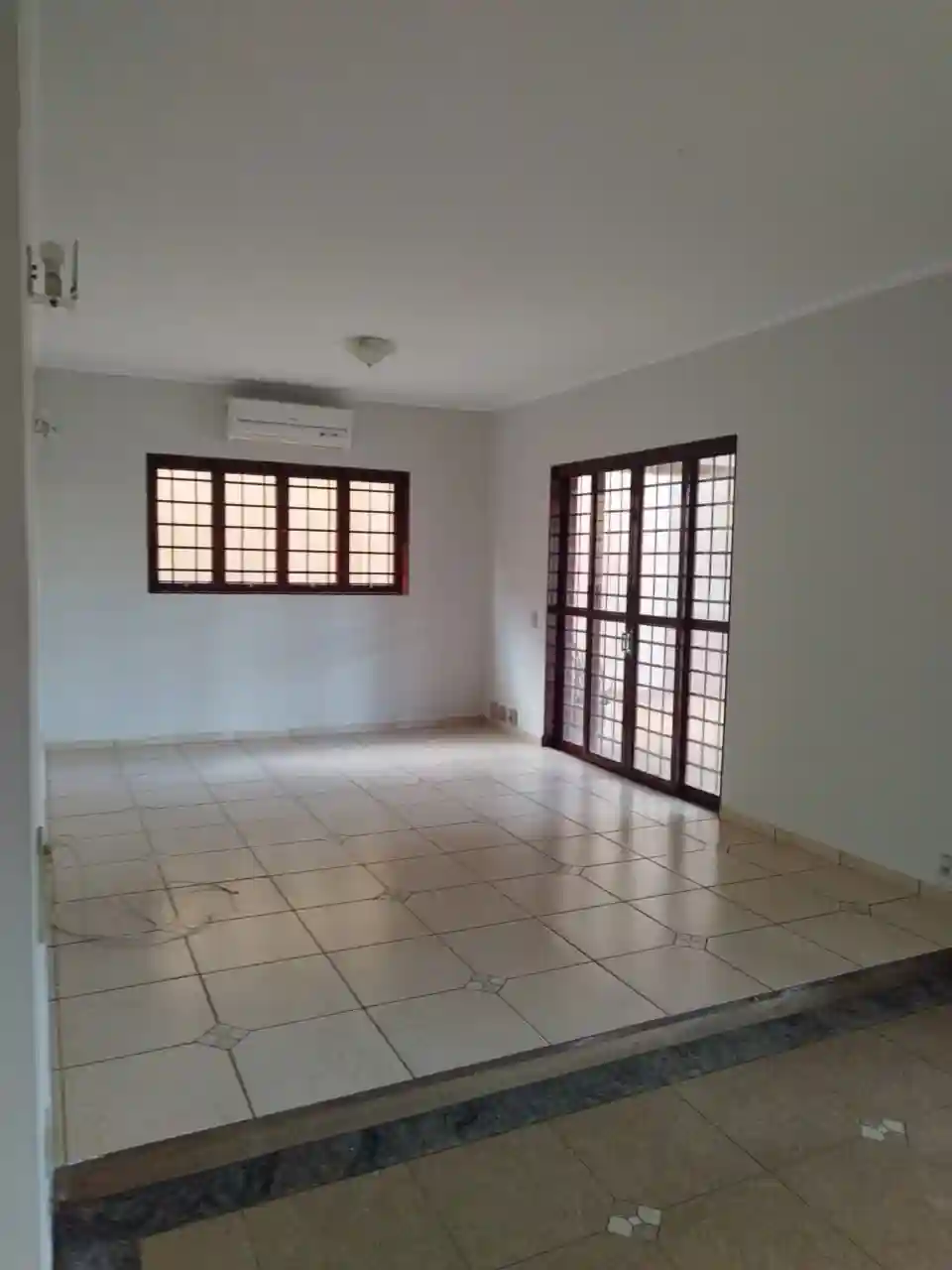 Casa com 3 quartos à venda, 350m² — foto 9 de 33