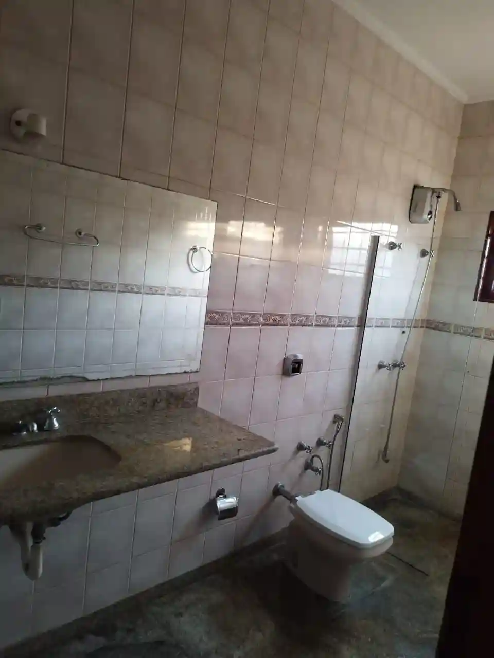 Casa com 3 quartos à venda, 350m² — foto 26 de 33