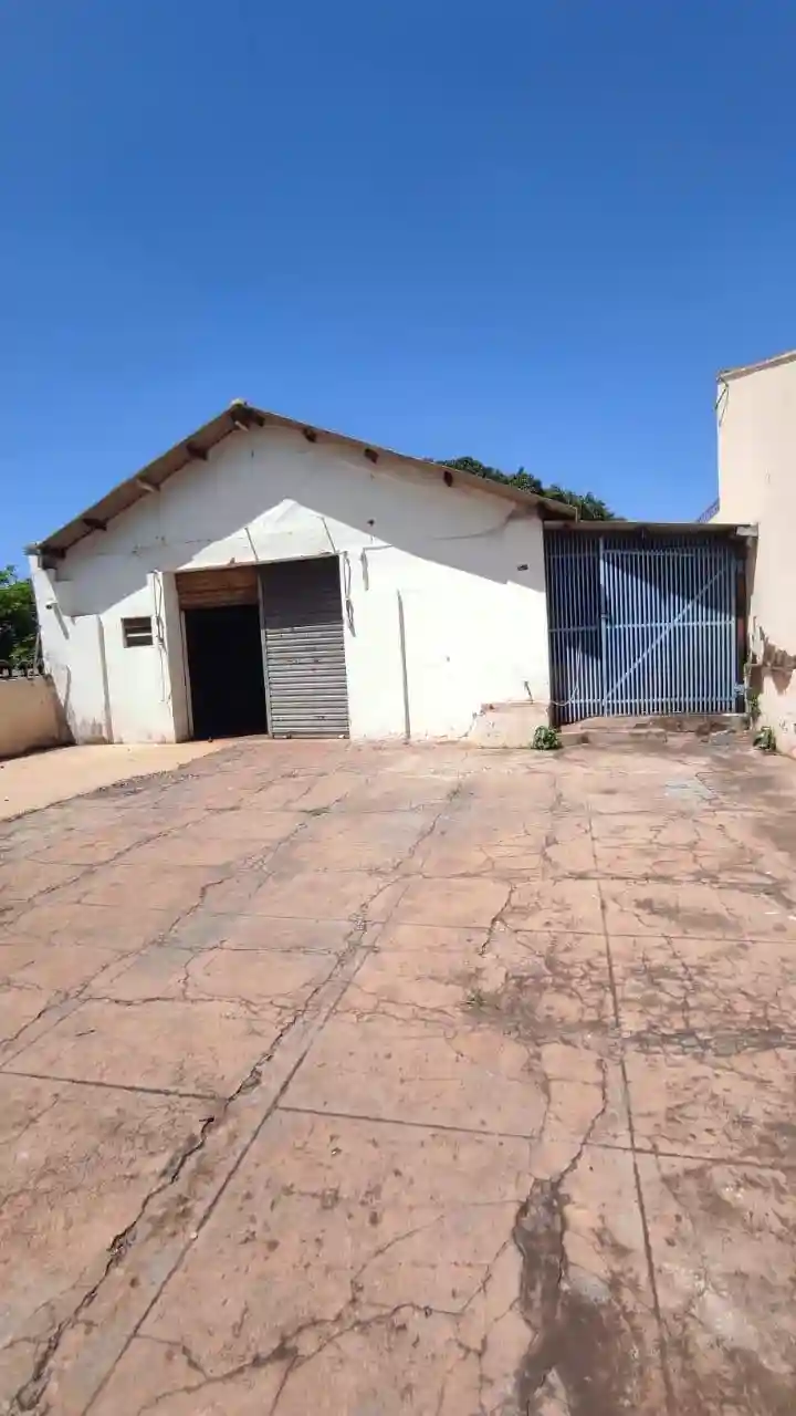 Casa com 3 quartos à venda, 440m² — foto 25 de 29