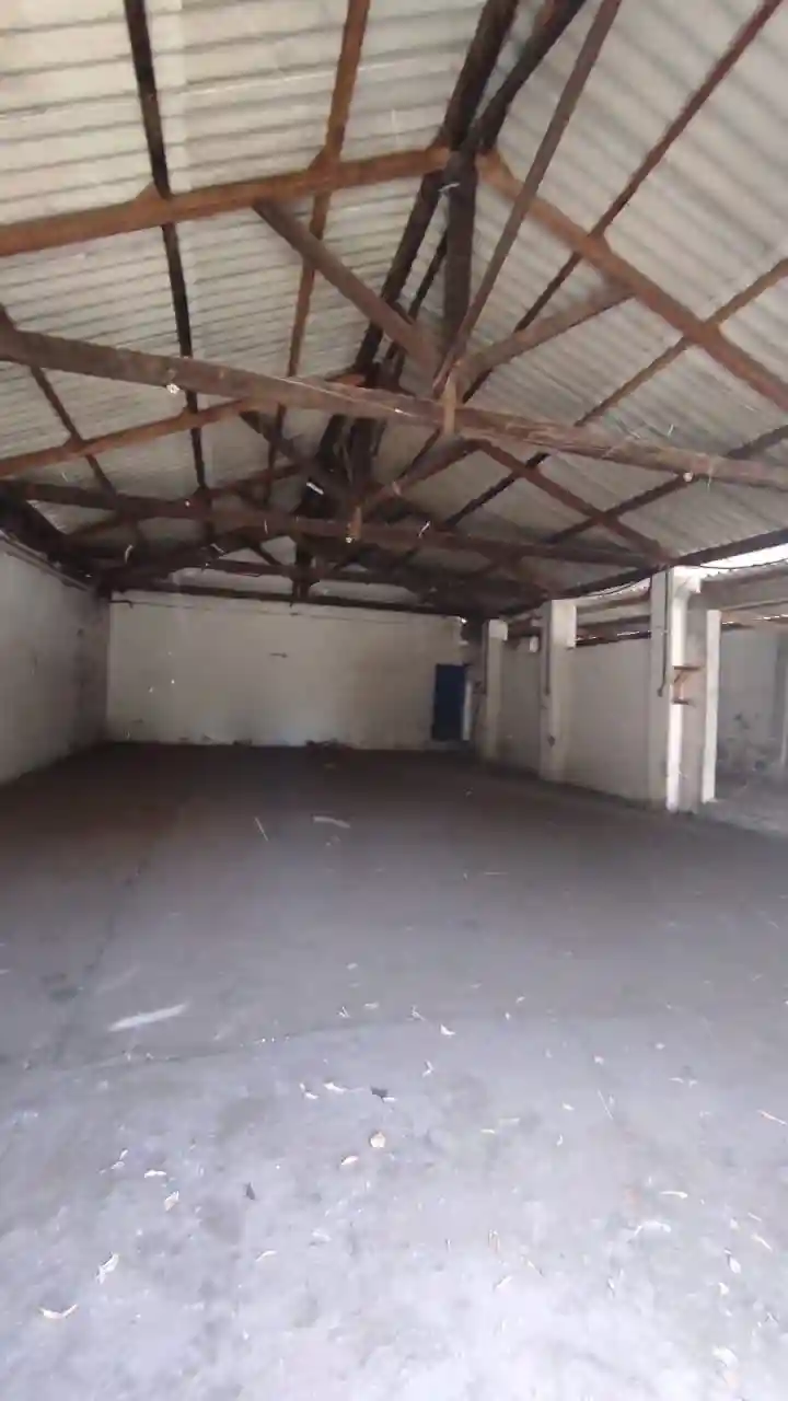 Casa com 3 quartos à venda, 440m² — foto 28 de 29