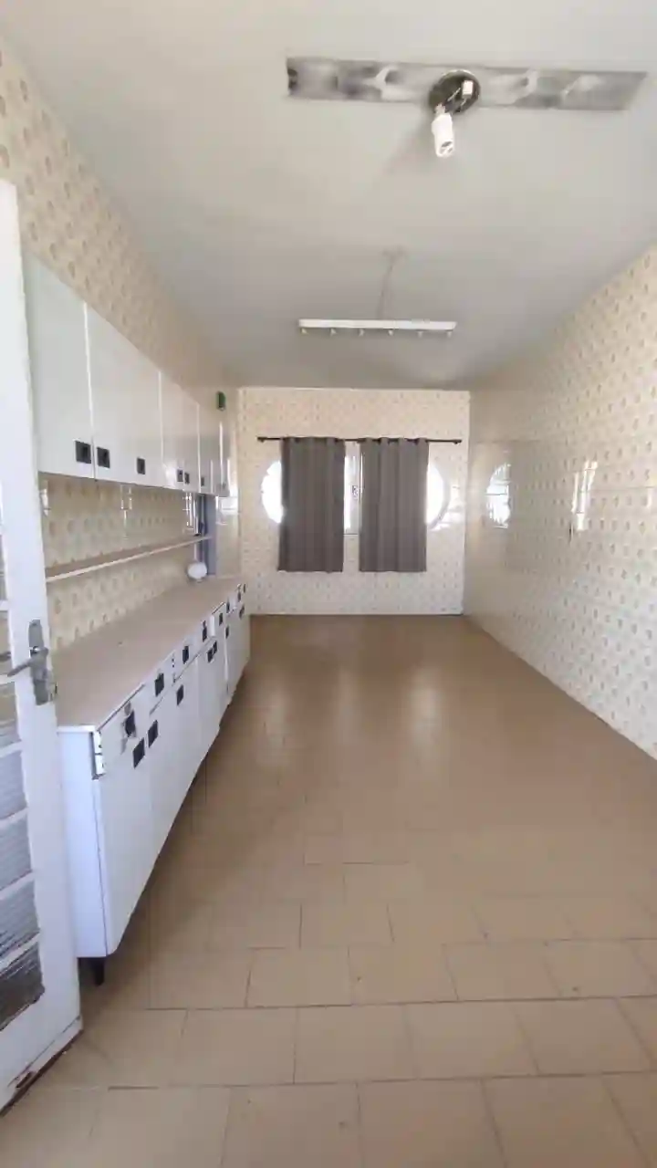 Casa com 3 quartos à venda, 440m² — foto 20 de 29