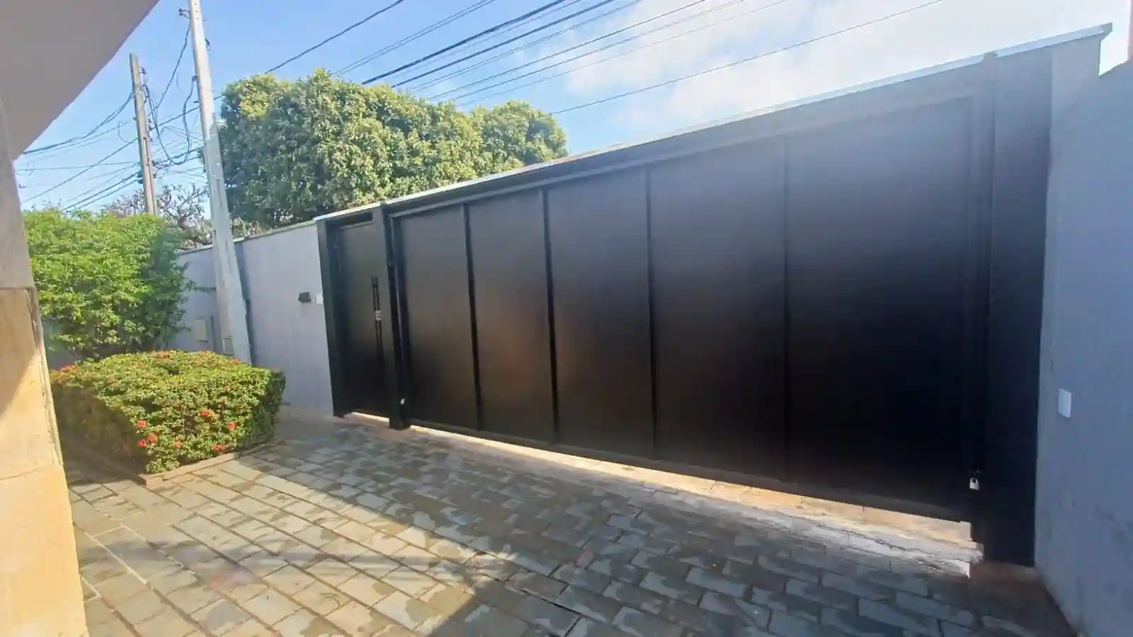 Casa com 2 quartos à venda, 360m² — foto 2 de 11