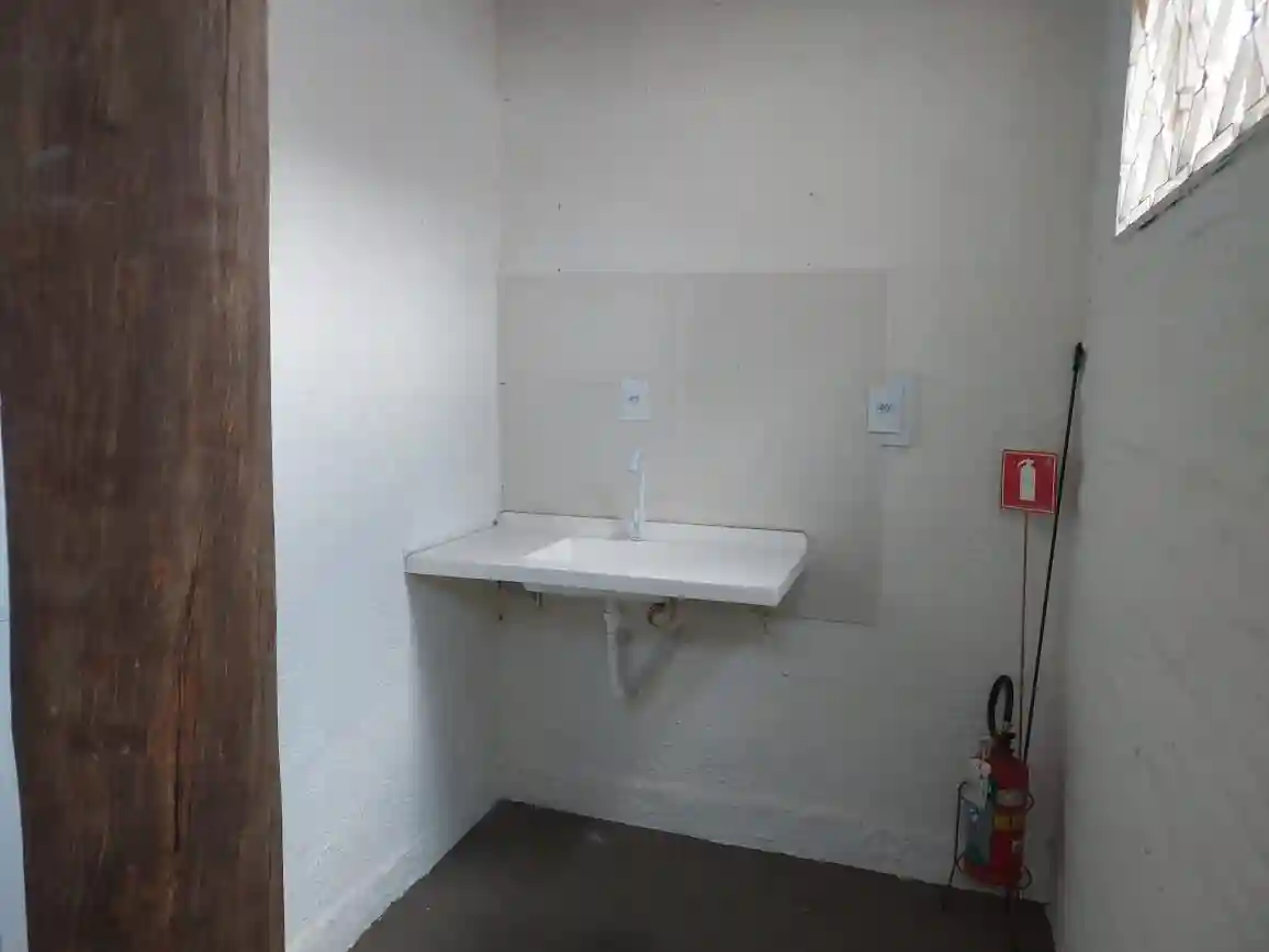 Loja / Salão / Ponto Comercial  para aluguel, 70m² — foto 4 de 7