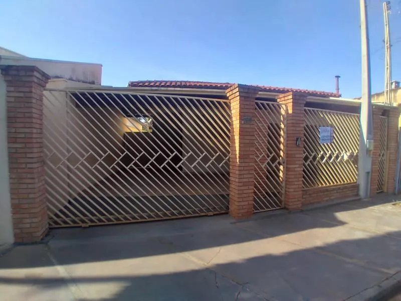 Casa à venda — foto 1 de 2