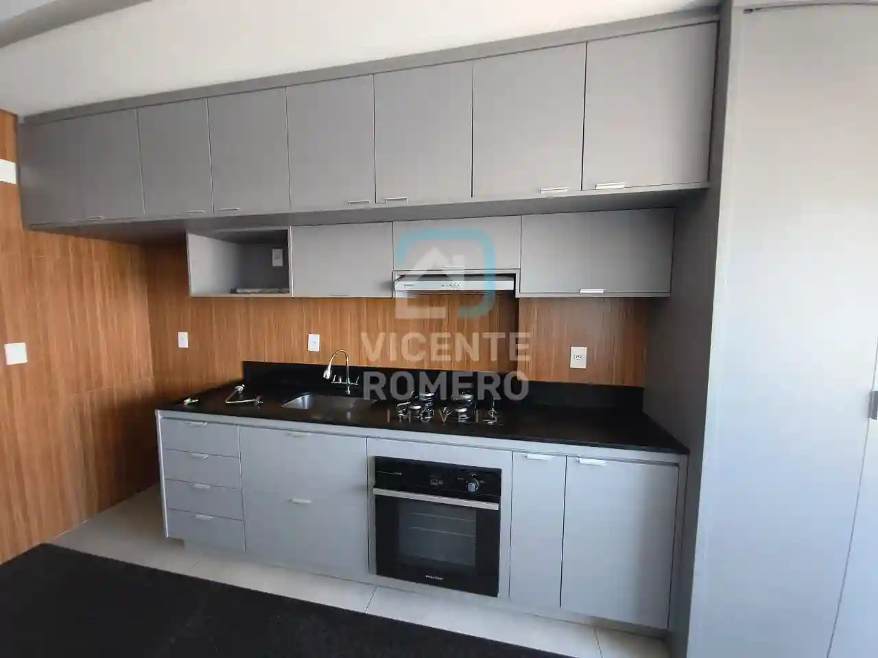 Apartamento com 2 quartos para aluguel, 65m² — foto 3 de 13