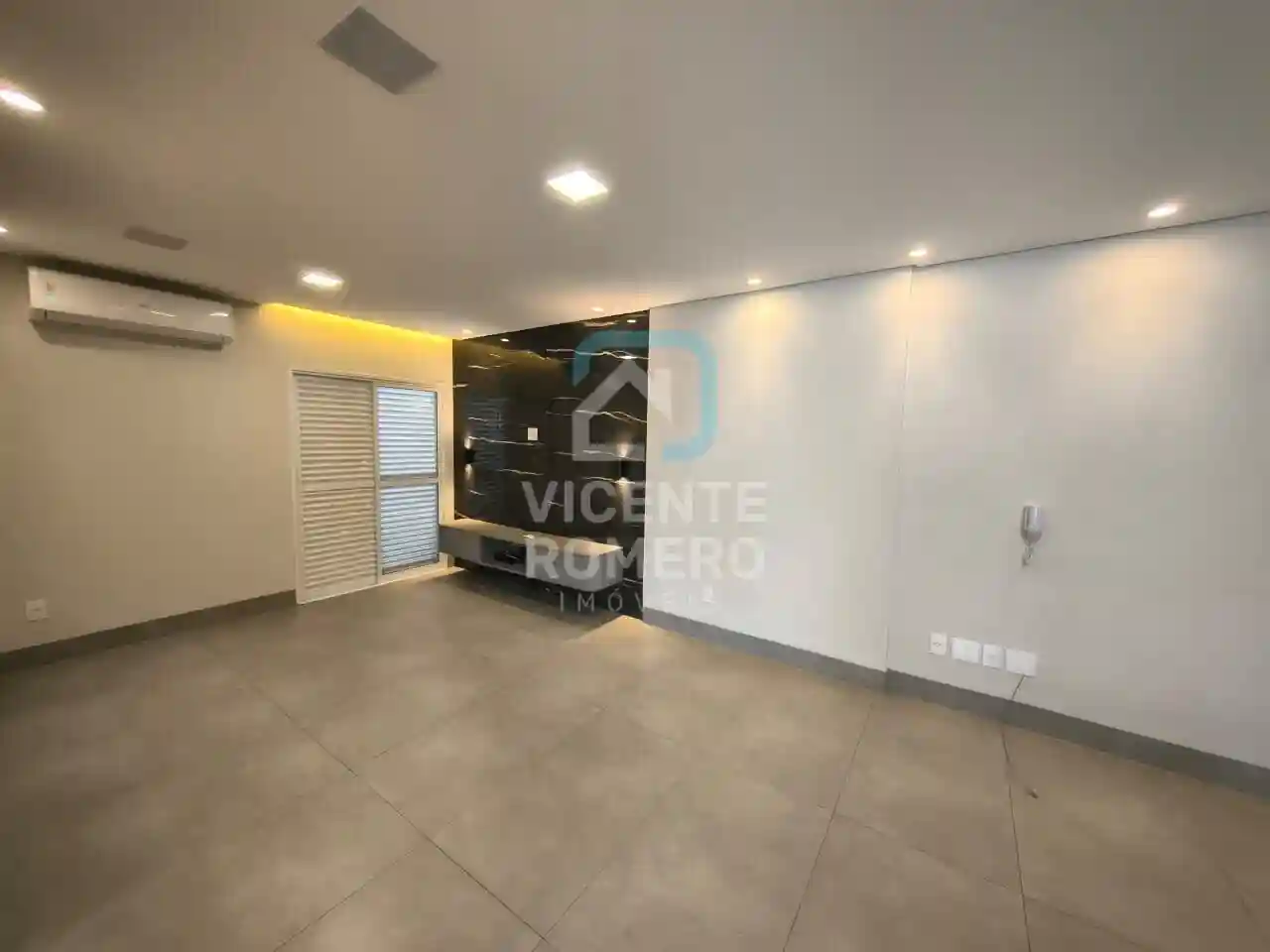 Apartamento com 2 quartos para aluguel, 65m² — foto 6 de 13