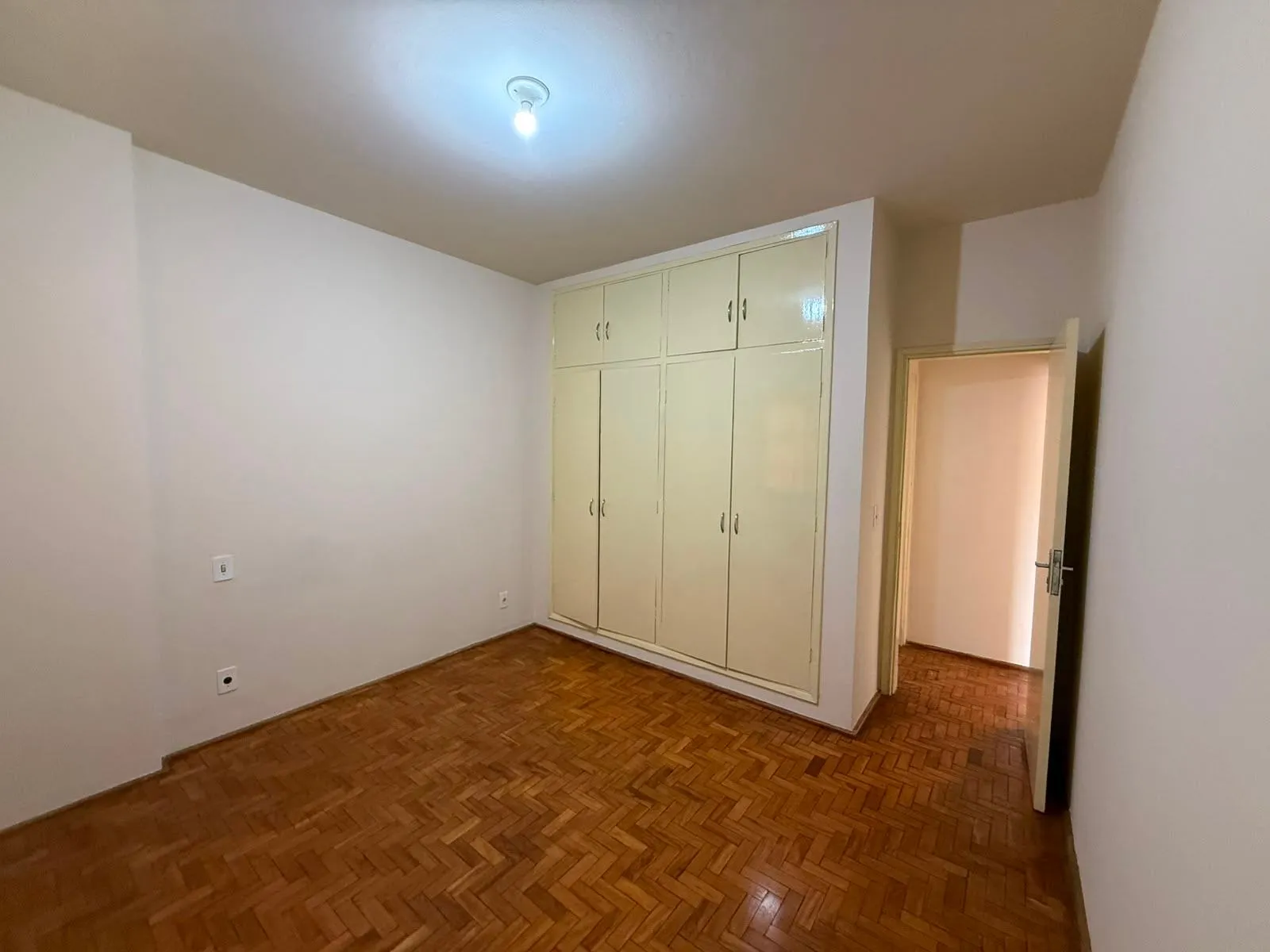 Apartamento com 1 quarto para aluguel, 45m² — foto 11 de 16