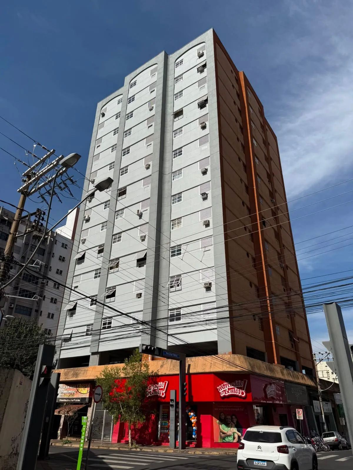 Apartamento com 1 quarto para aluguel, 45m² — foto 2 de 16