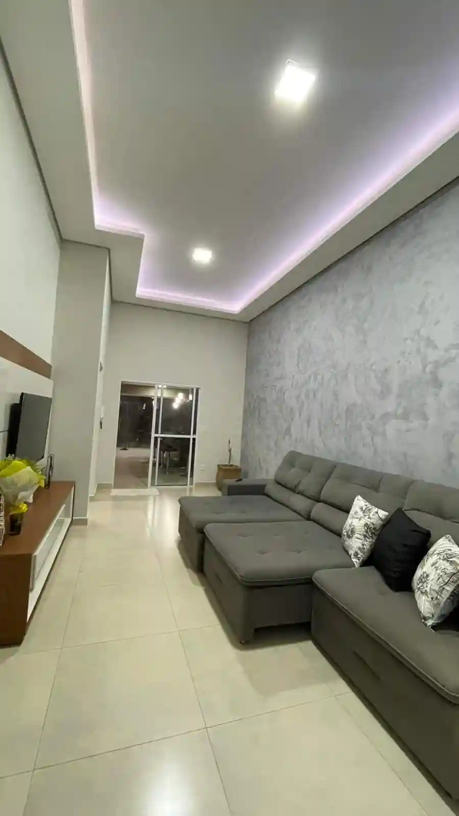 Casa com 2 quartos à venda, 238m² — foto 2 de 15