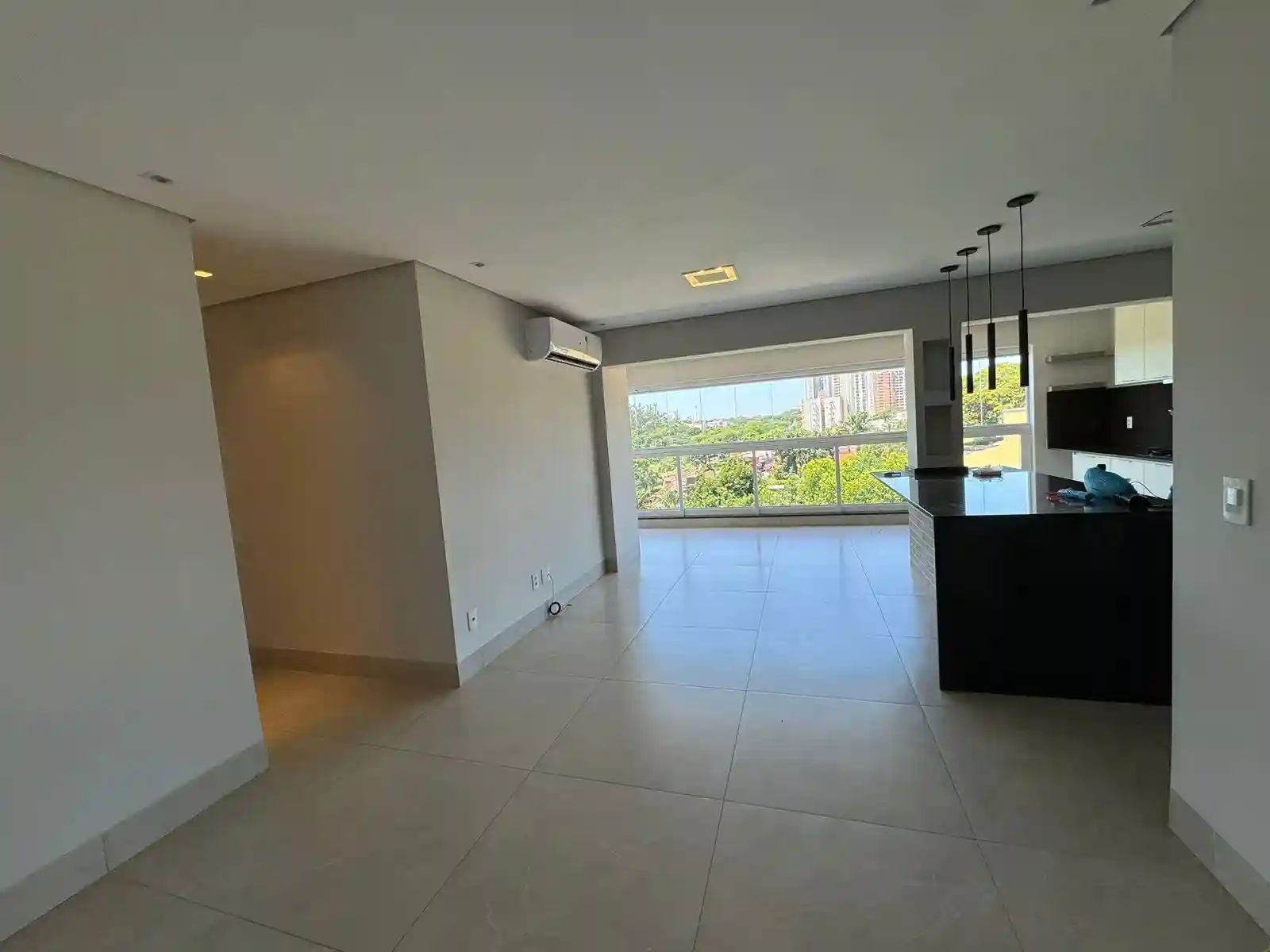 Apartamento com 3 quartos à venda, 115m² — foto 1 de 25