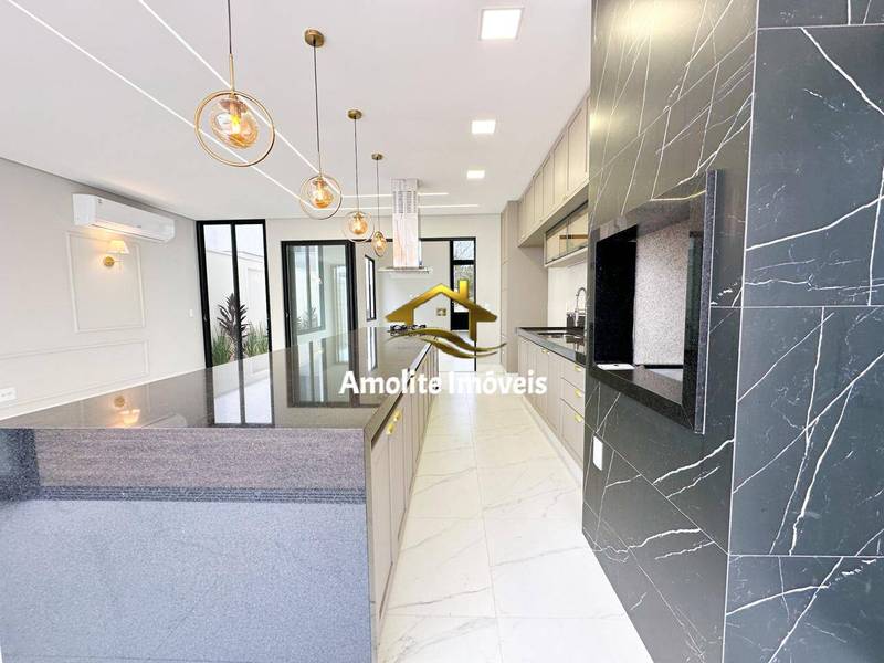 Casa de Condomínio com 3 quartos à venda, 220m² — foto 21 de 24