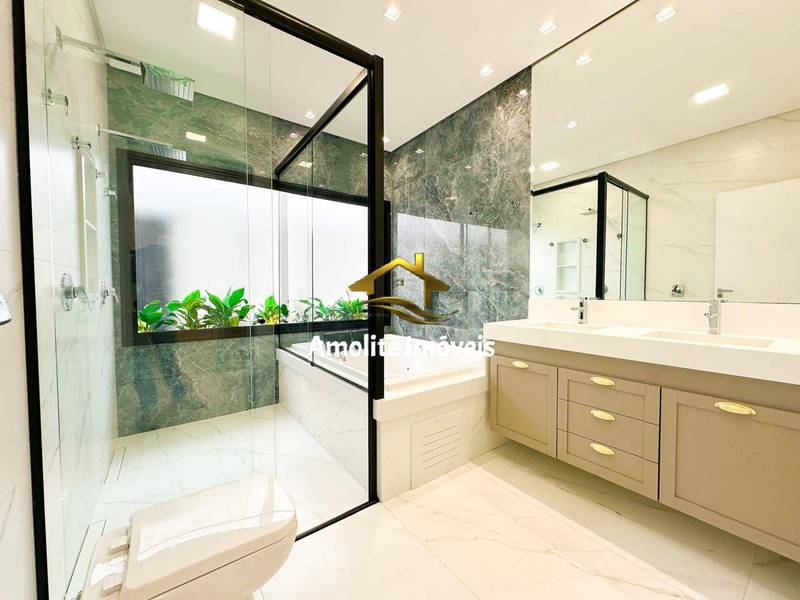 Casa de Condomínio com 3 quartos à venda, 220m² — foto 7 de 24