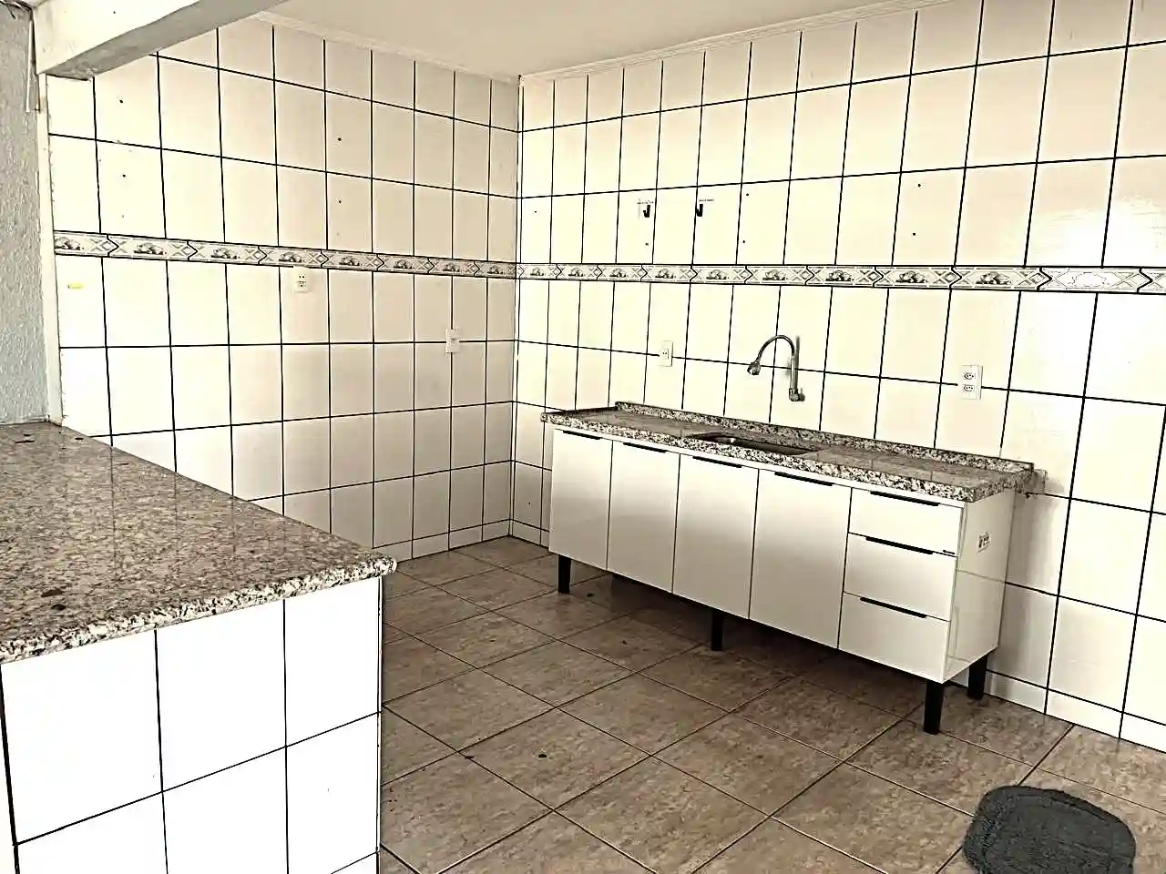 Casa Comercial com 5 quartos para aluguel, 180m² — foto 15 de 17