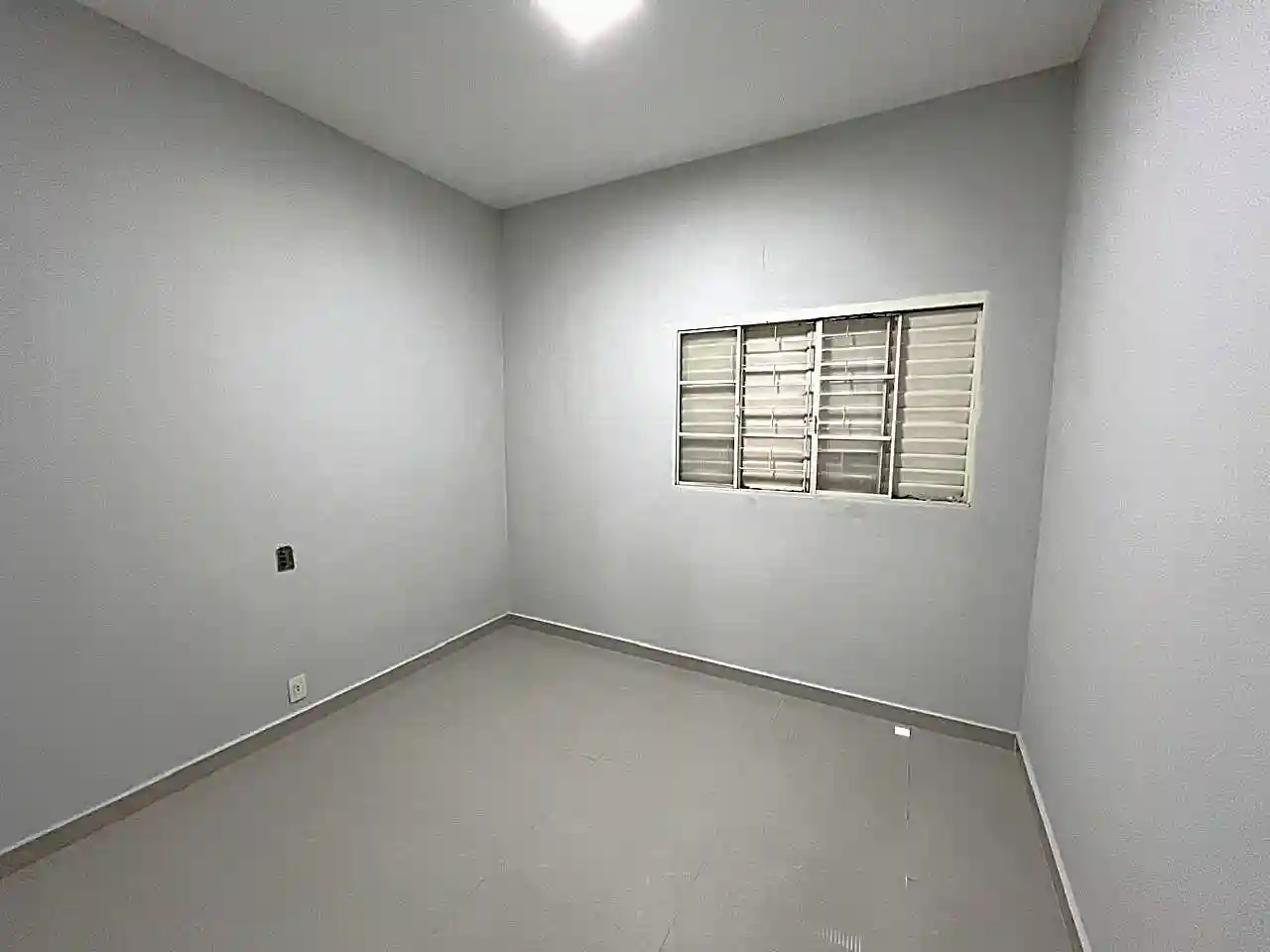 Casa Comercial com 5 quartos para aluguel, 180m² — foto 8 de 17