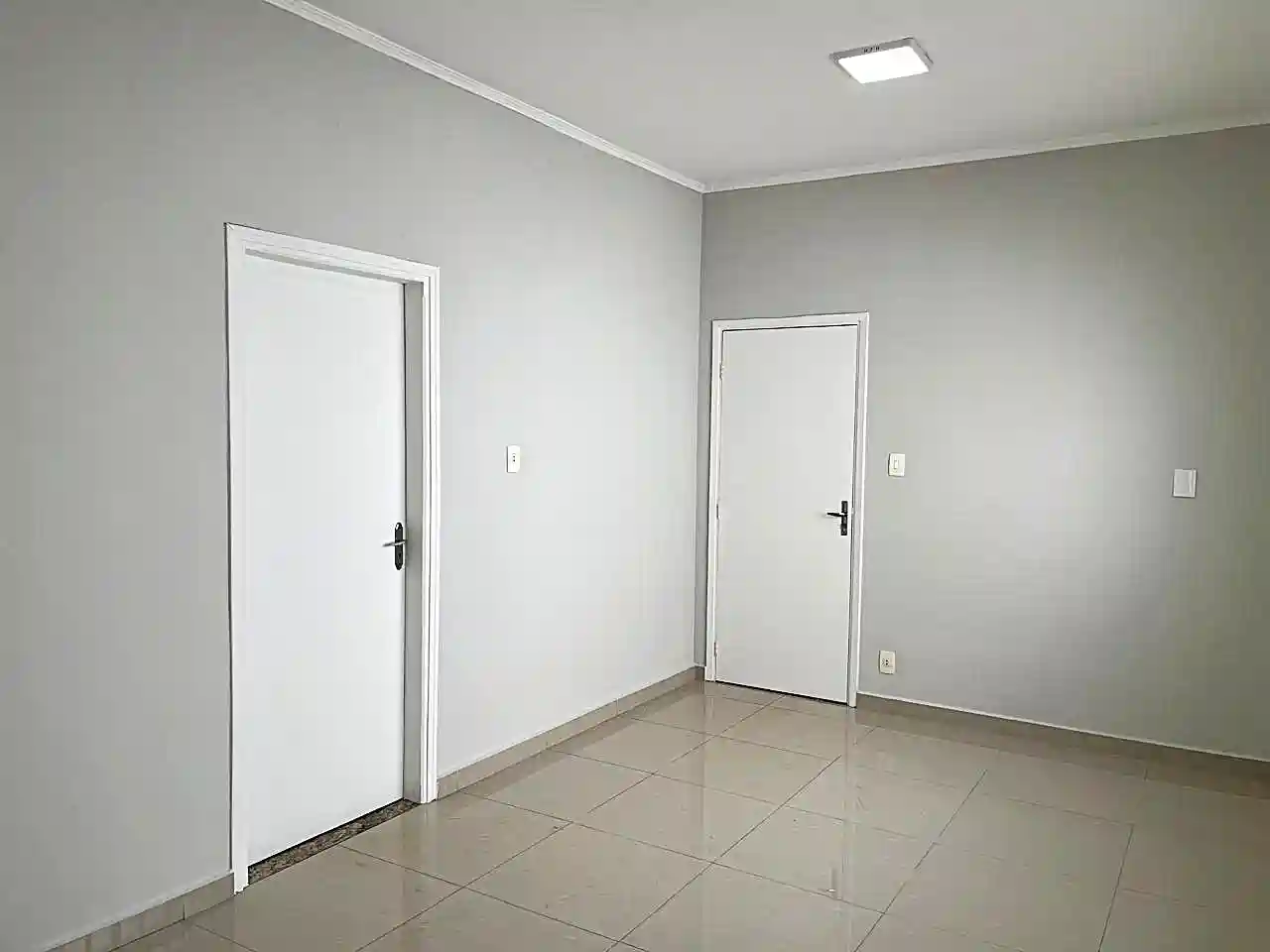 Casa Comercial com 5 quartos para aluguel, 180m² — foto 9 de 17