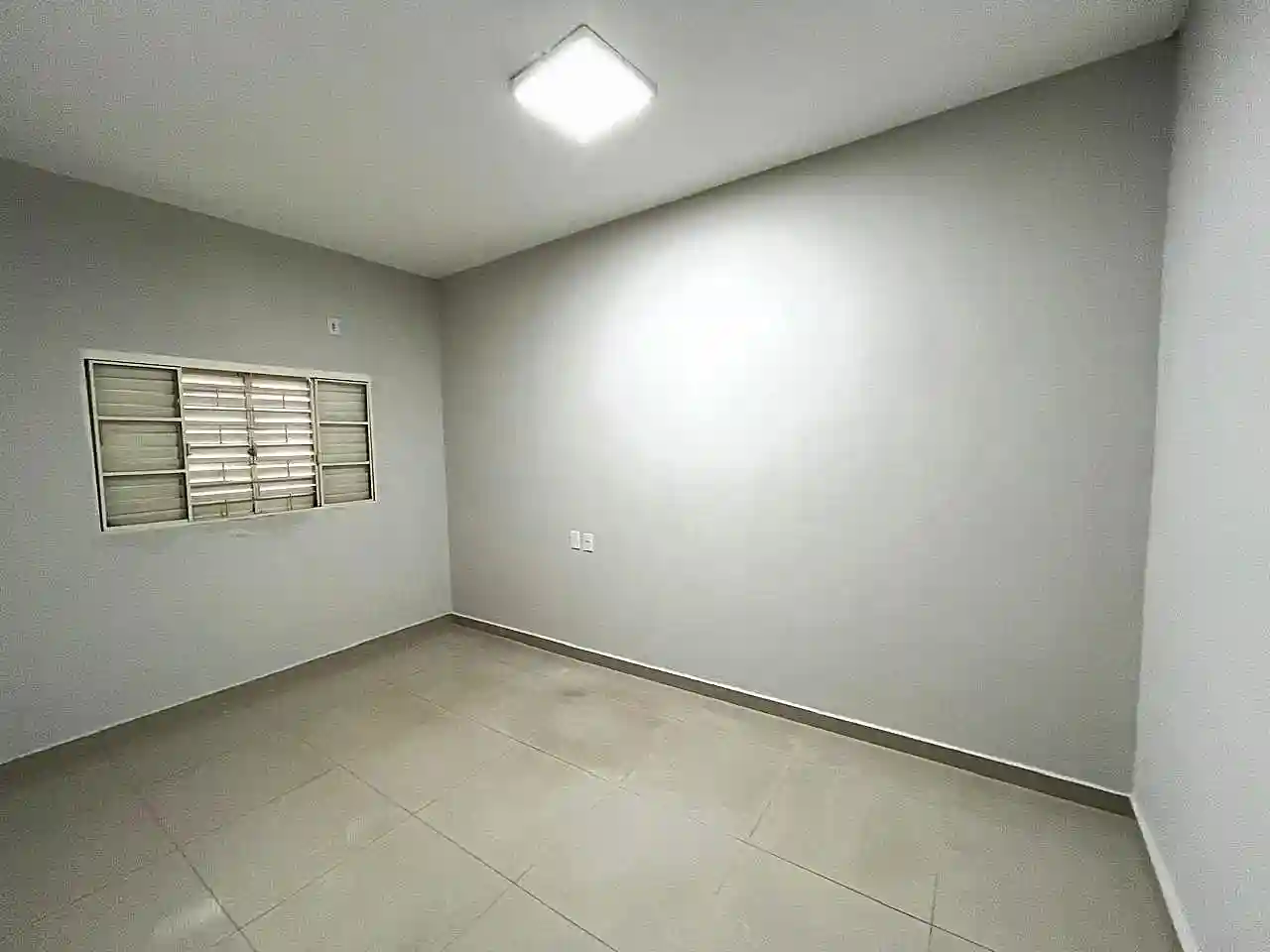 Casa Comercial com 5 quartos para aluguel, 180m² — foto 7 de 17