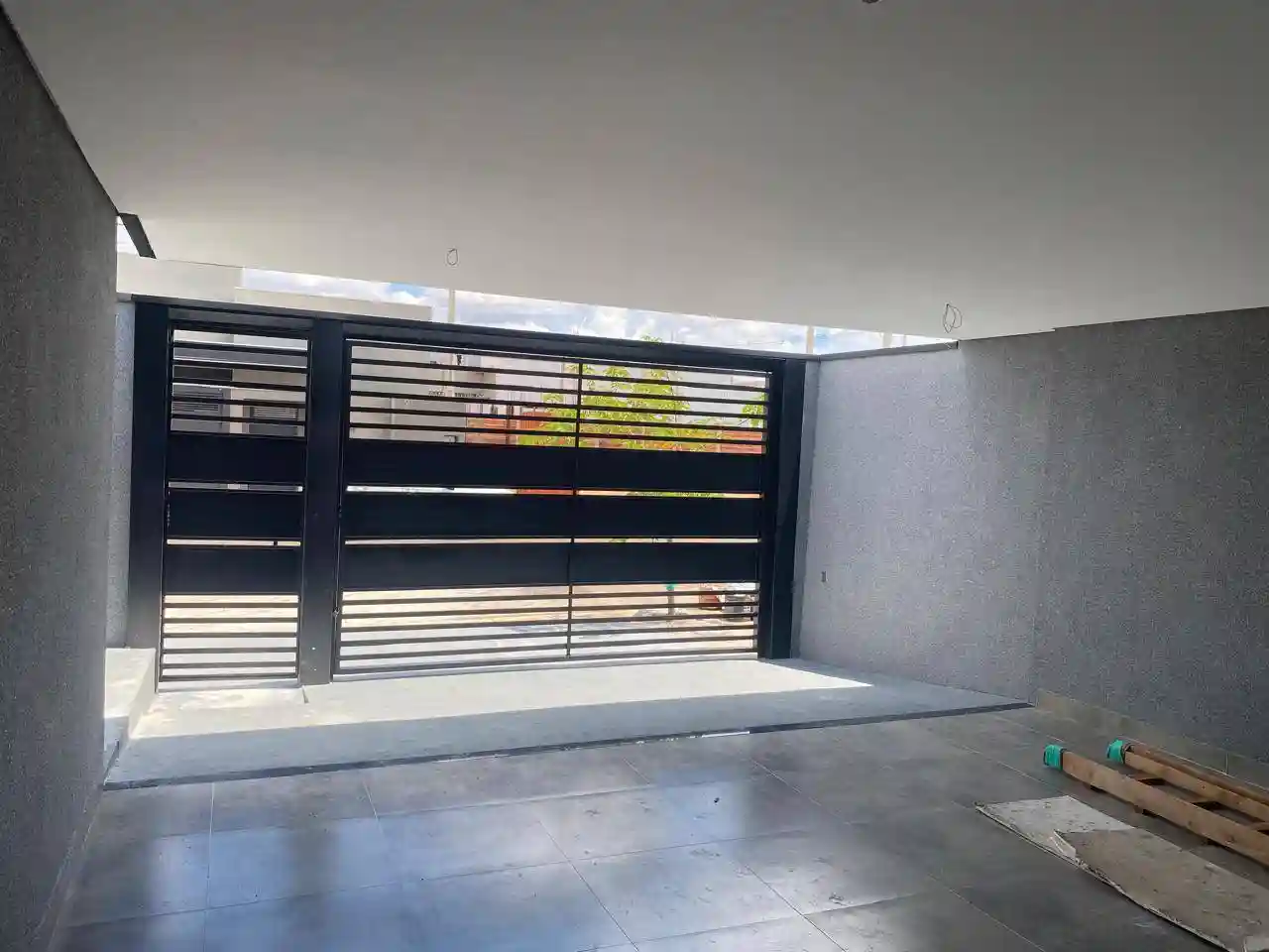 Casa com 2 quartos à venda, 85m² — foto 1 de 13