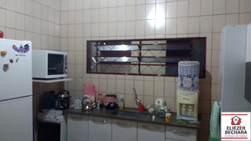 Casa à venda — foto 1 de 6