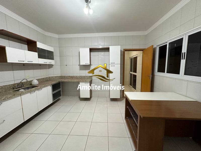 Casa de Condomínio com 4 quartos à venda, 280m² — foto 23 de 26