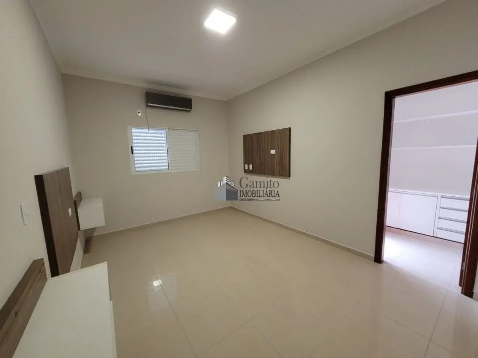 Casa de Condomínio à venda — foto 4 de 10