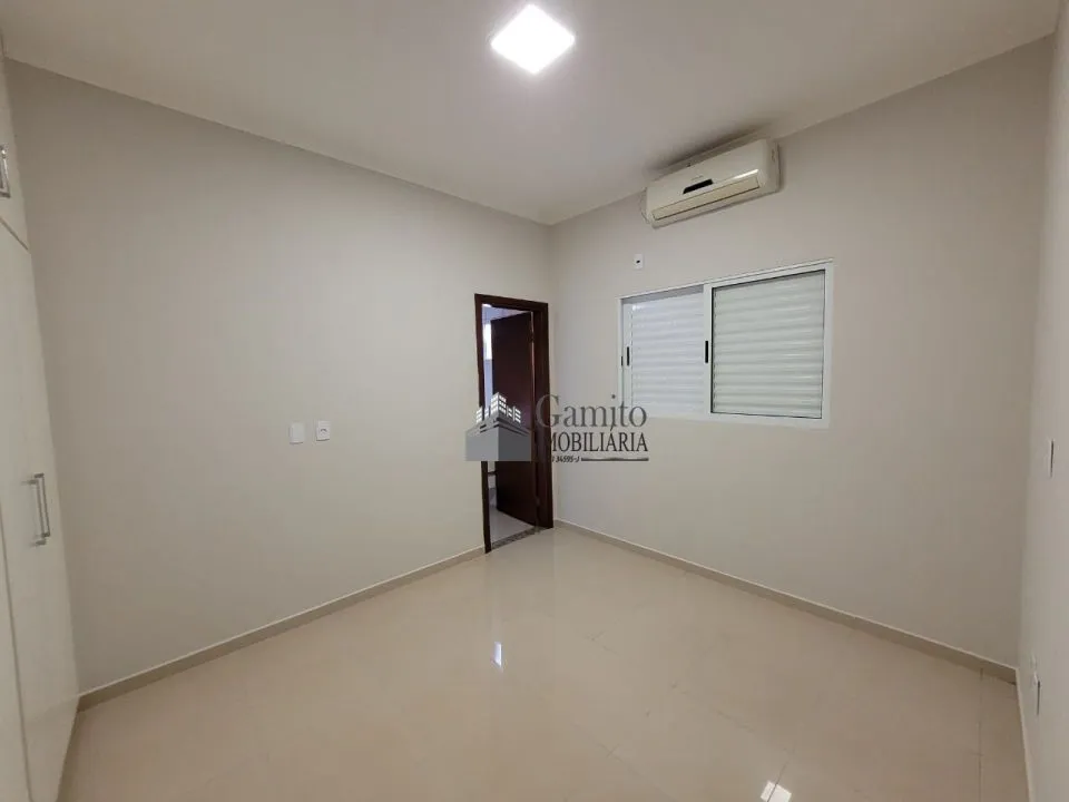 Casa de Condomínio à venda — foto 10 de 10