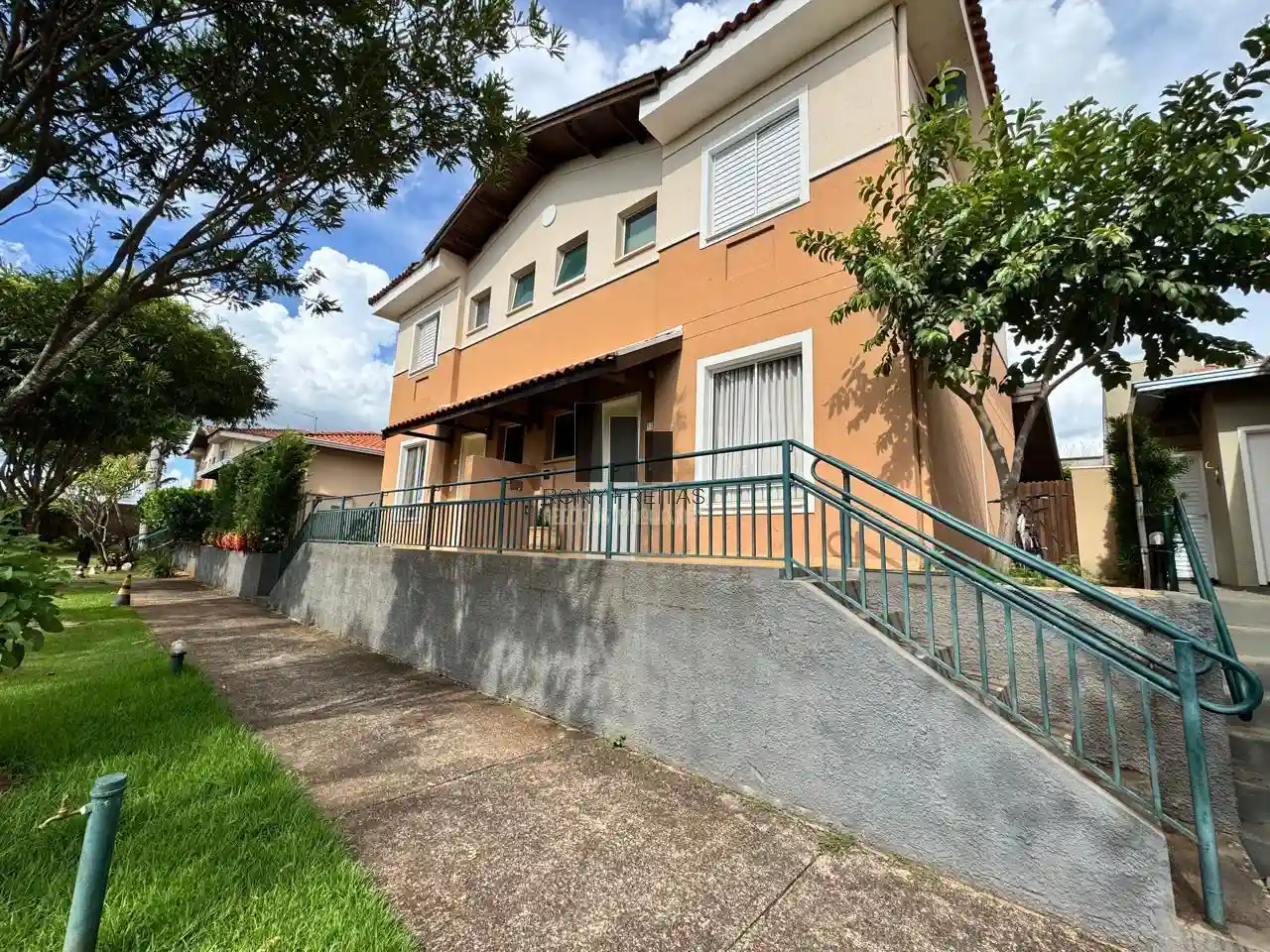 Casa de Condomínio com 3 quartos à venda, 94m² — foto 1 de 15