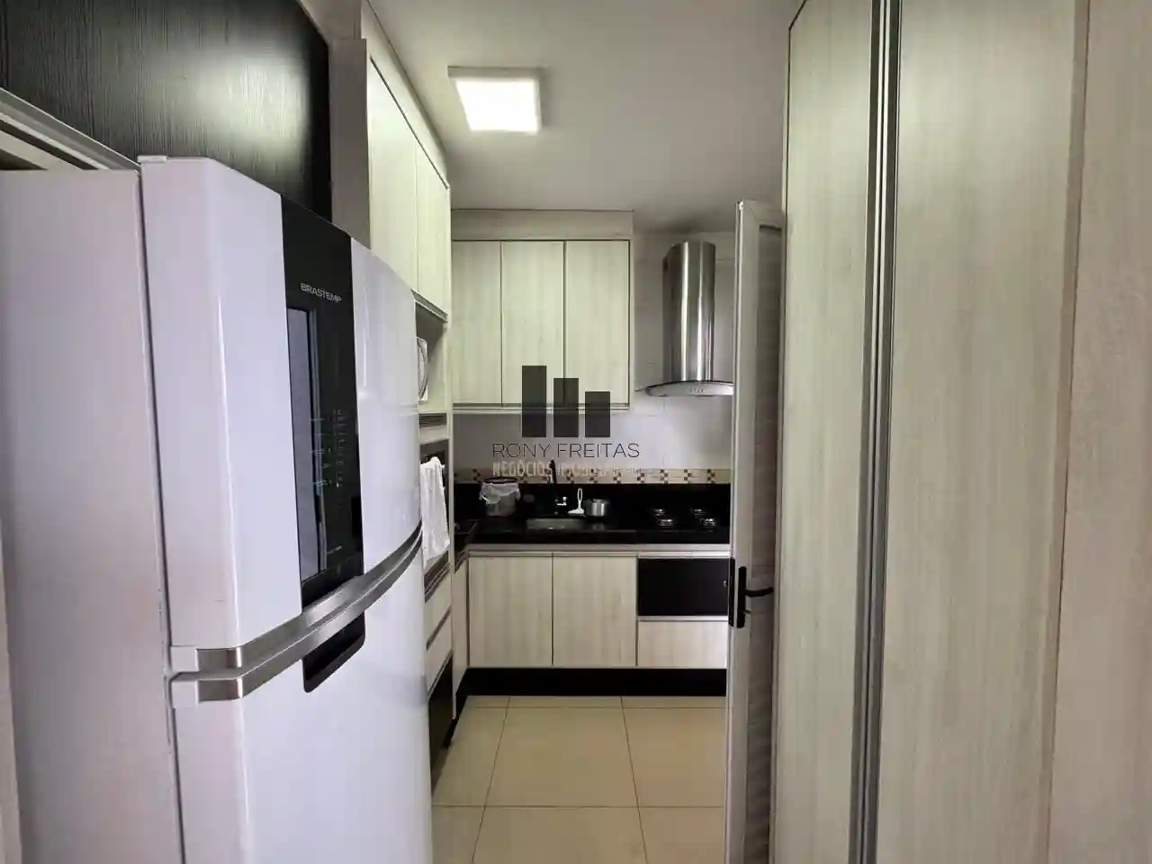 Casa de Condomínio com 3 quartos à venda, 94m² — foto 2 de 15