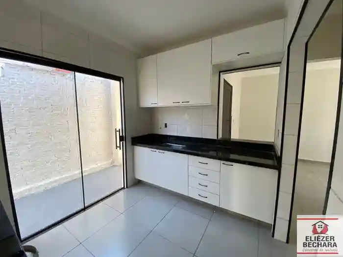 Casa com 3 quartos à venda, 86m² — foto 5 de 10