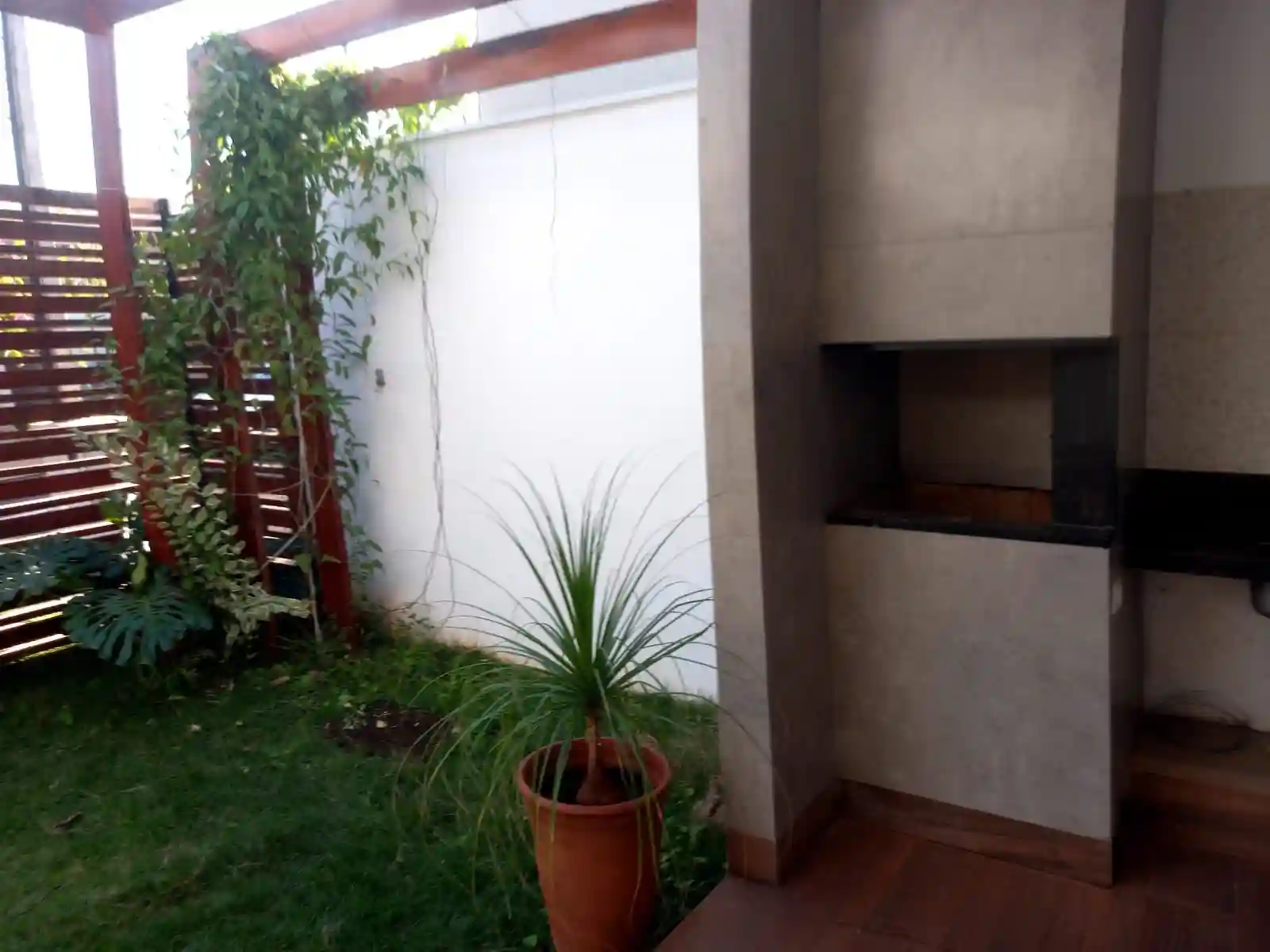 Casa de Condomínio com 3 quartos para aluguel, 305m² — foto 22 de 29