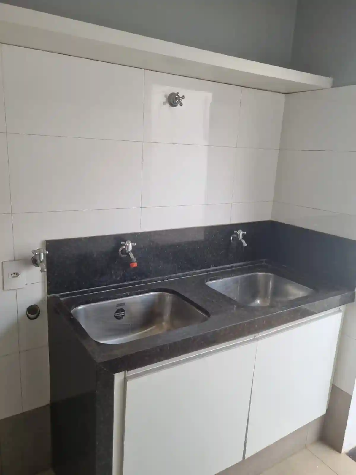 Casa de Condomínio com 3 quartos para aluguel, 305m² — foto 29 de 29