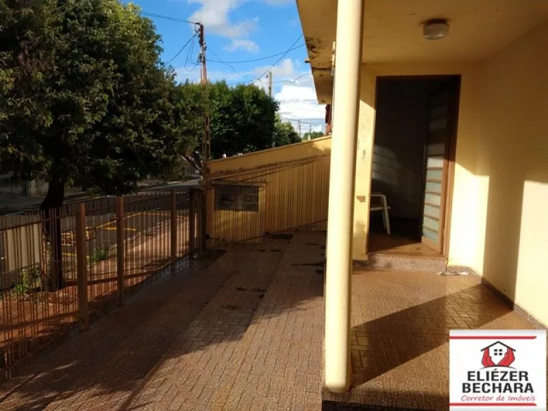 Casa à venda — foto 2 de 6
