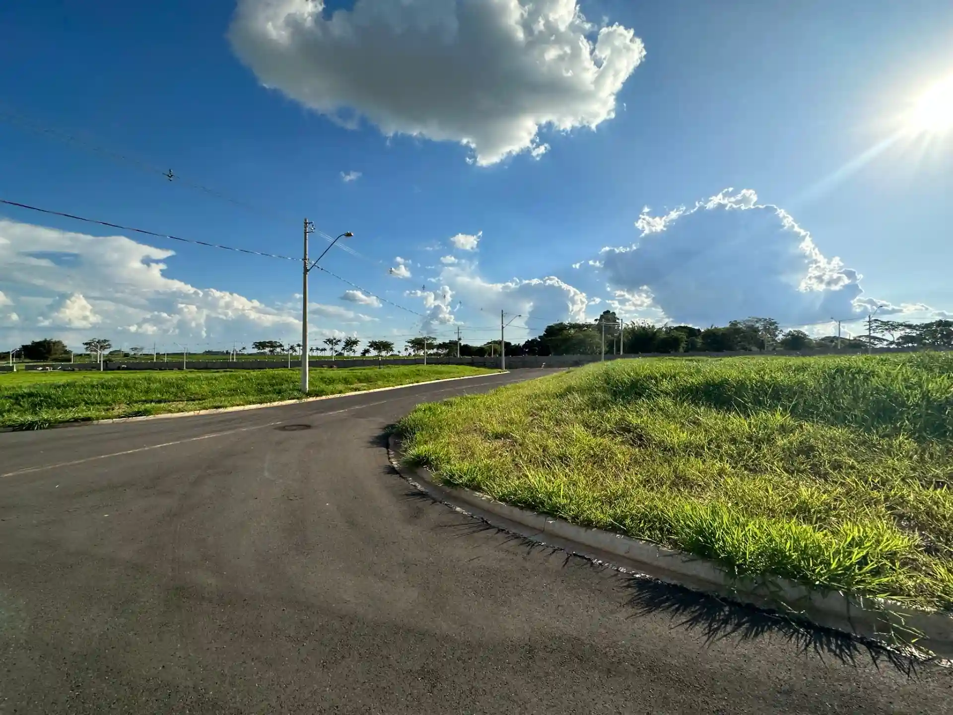 Terreno / Lote / Condomínio  à venda, 417m² — foto 4 de 5