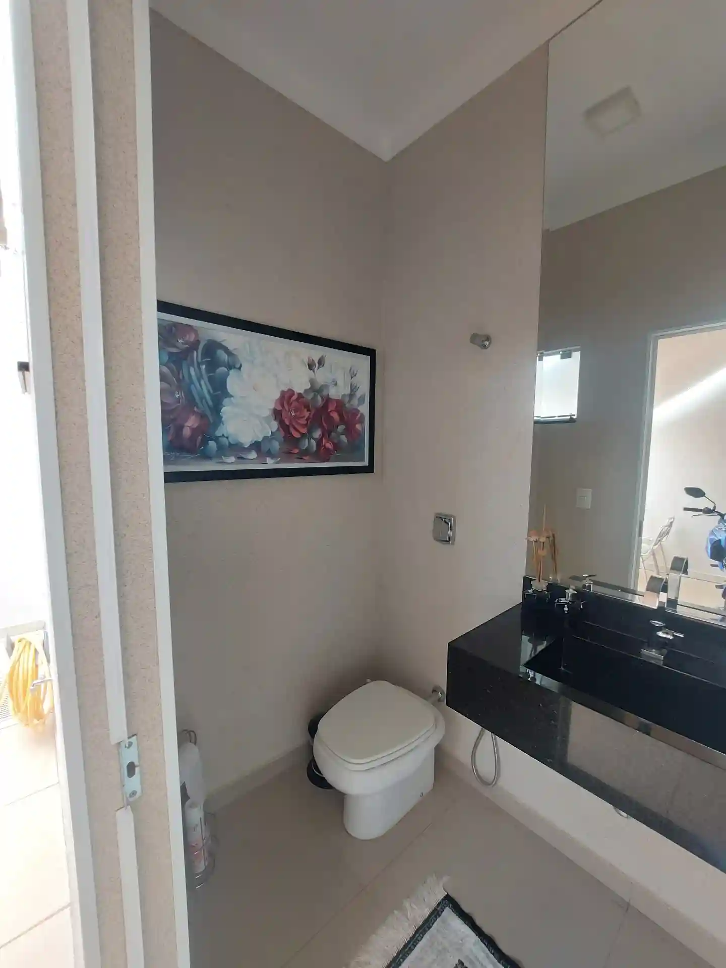 Casa de Condomínio com 3 quartos à venda, 200m² — foto 2 de 24